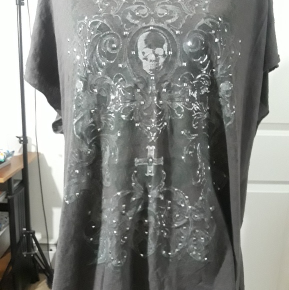 Rock & Republic Tops - Rock N Republic 2X Embellished tee